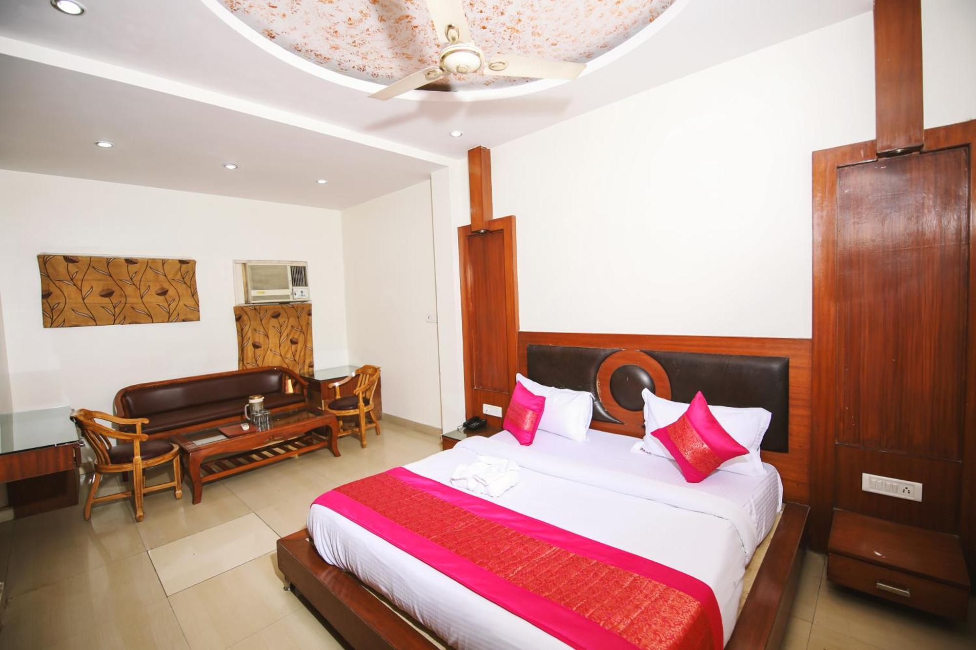 Hotel Lav Kush Dx Near Railway Station