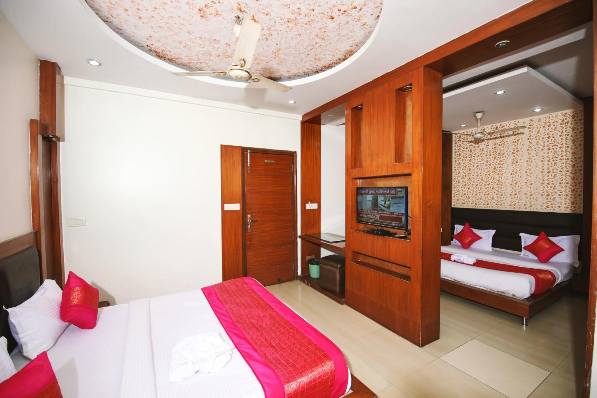 Hotel Lav Kush Dx Near Railway Station 3*
